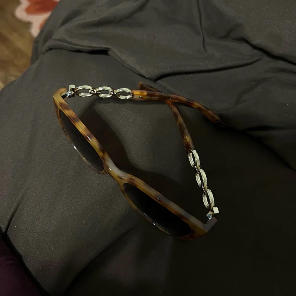 STEVE MADDEN sunglasses - Picture 10 of 11
